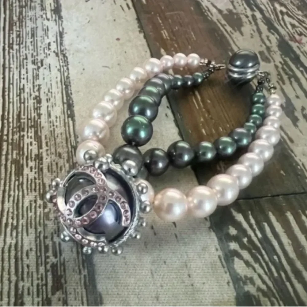 *AUTHENTIC* RARE Chanel Cruise 2002 Pink Crystal Double Pearl Strand Bra… - Picture 1 of 11